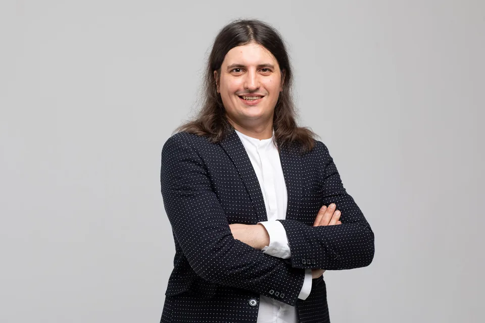 Максим Дементьев